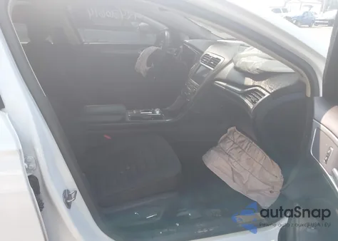 2019 Ford Fusion Se z USA, uszkodzony, nr VIN 3FA6P0LU8KR272390